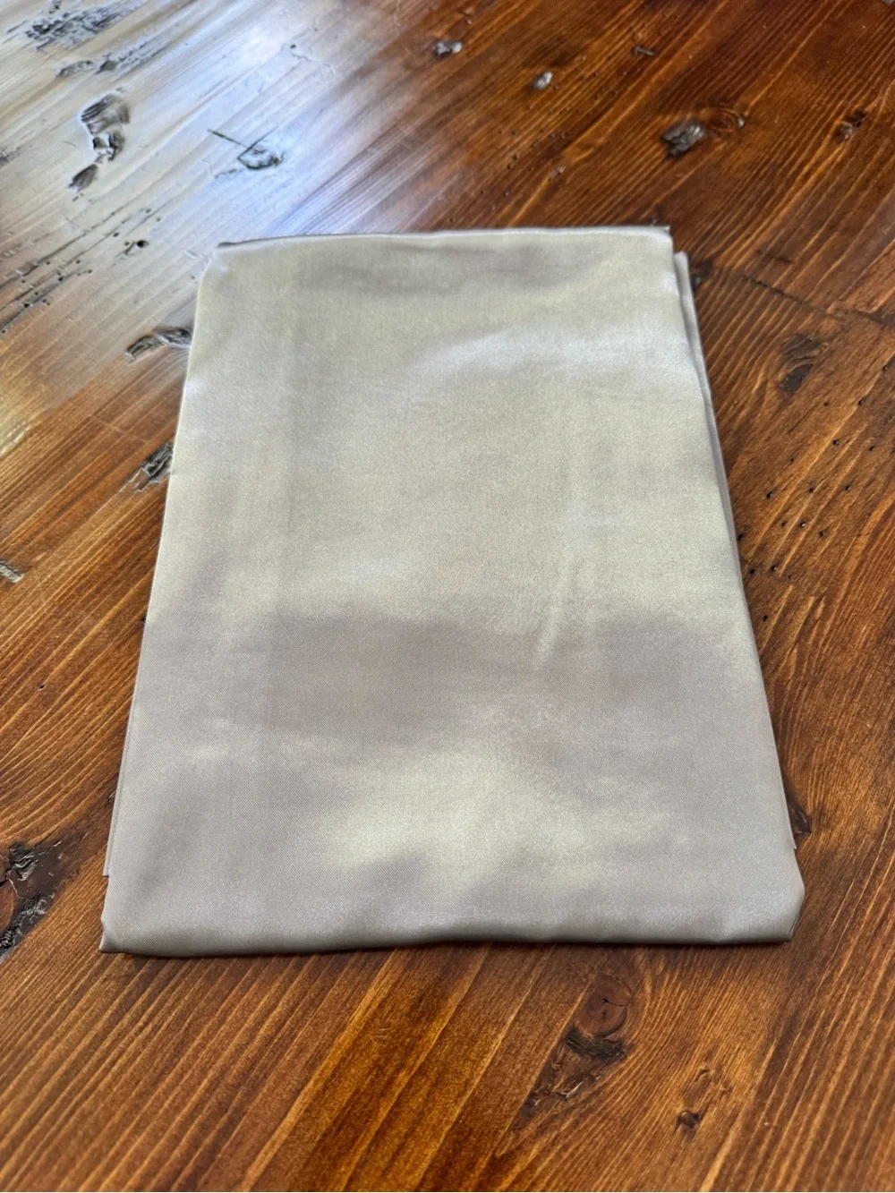 Silky Silver Pillowcase - Luxurious Satin Bedding